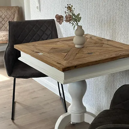 Alte Schule In Vitzdorf Im Hamptons-stil Mit Grosser Terrasse Und Strandkorb!